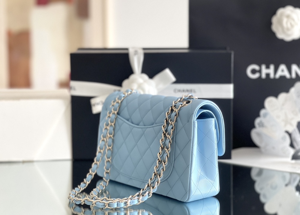 Chanel CF 𝘾𝙡𝙖𝙨𝙨𝙞𝙘 𝙁𝙡𝙖𝙥 bag 23cm Mirror Boutique