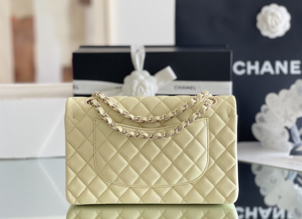 Chanel CF 𝘾𝙡𝙖𝙨𝙨𝙞𝙘 𝙁𝙡𝙖𝙥 bag 25cm Mirror Boutique