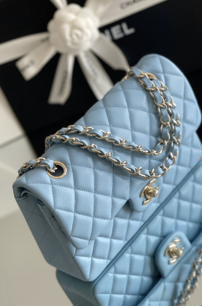 Chanel CF 𝘾𝙡𝙖𝙨𝙨𝙞𝙘 𝙁𝙡𝙖𝙥 bag 23cm Mirror Boutique