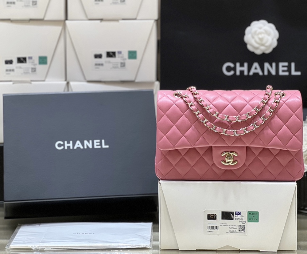 Chanel CF 𝘾𝙡𝙖𝙨𝙨𝙞𝙘 𝙁𝙡𝙖𝙥 bag 24c new MM 25cm Mirror Boutique