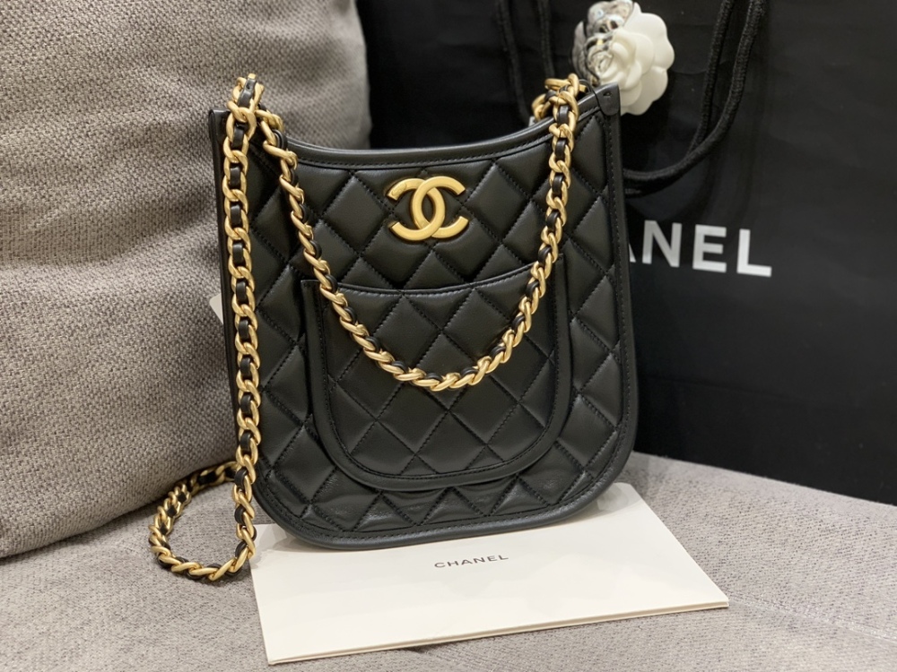 Chanel HOBO black bag Mirror Boutique