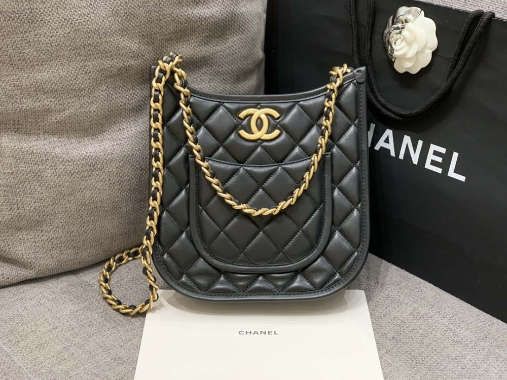 Chanel HOBO black bag Mirror Boutique