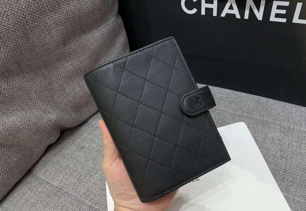Chanel 24S wallet Mirror Boutique