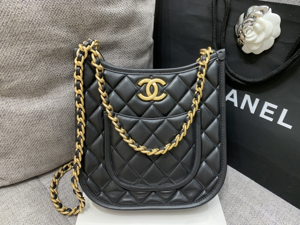 Chanel HOBO black bag Mirror Boutique