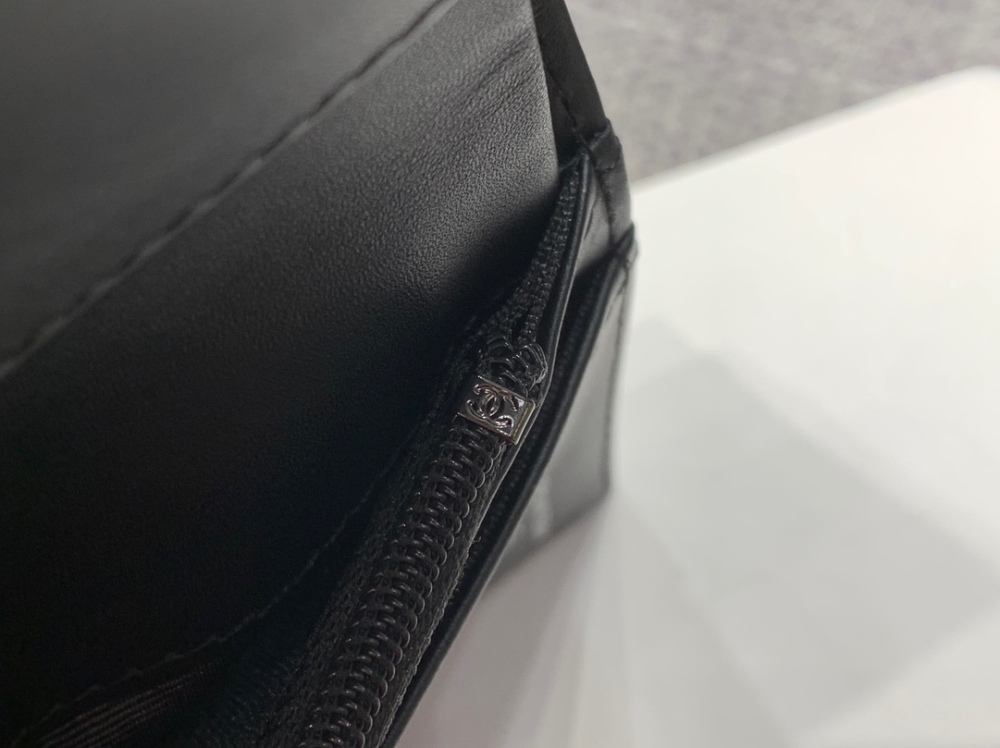 Chanel 24S wallet Mirror Boutique