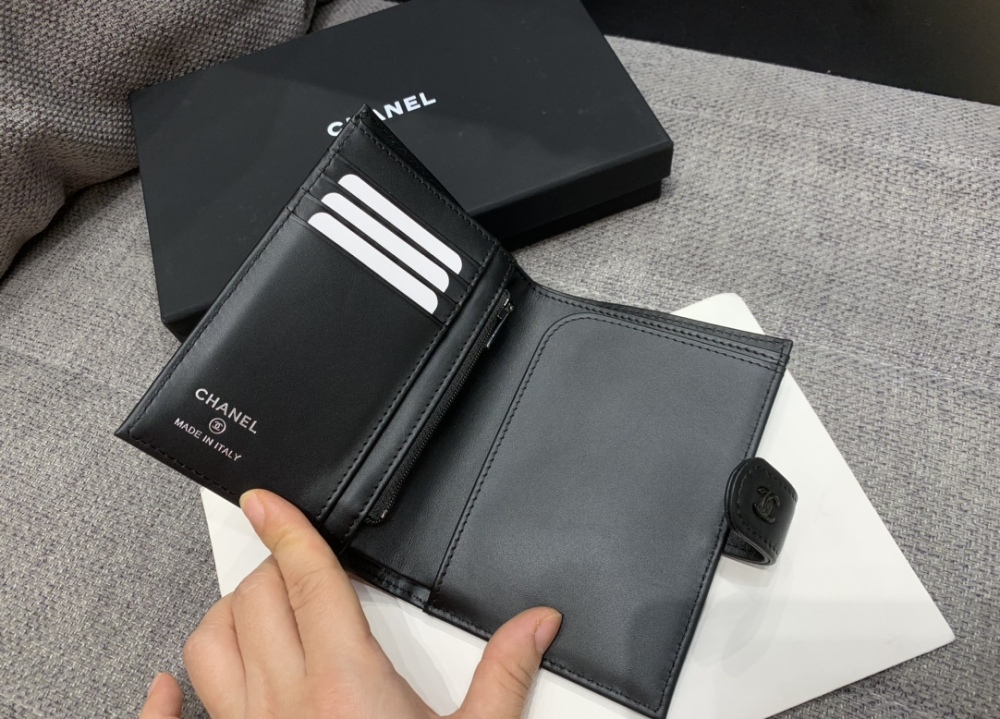 Chanel 24S wallet Mirror Boutique