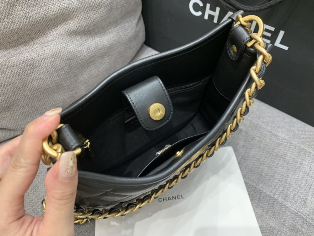 Chanel HOBO black bag Mirror Boutique