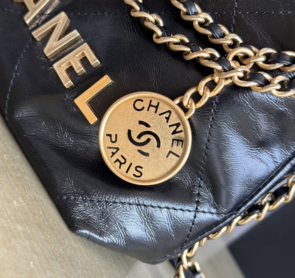 Chanel mini 22bag tote Mirror Boutique