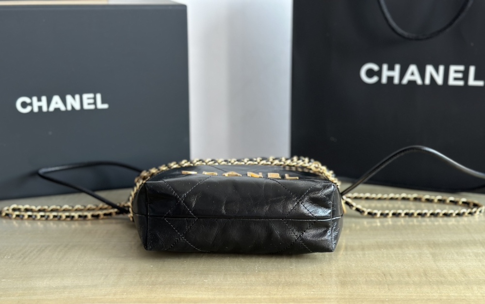 Chanel mini 22bag tote Mirror Boutique