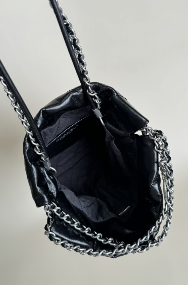 Chanel mini 22bag tote Mirror Boutique