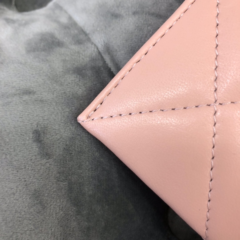 Chanel wallet Mirror Boutique