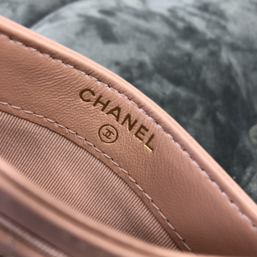 Chanel wallet Mirror Boutique