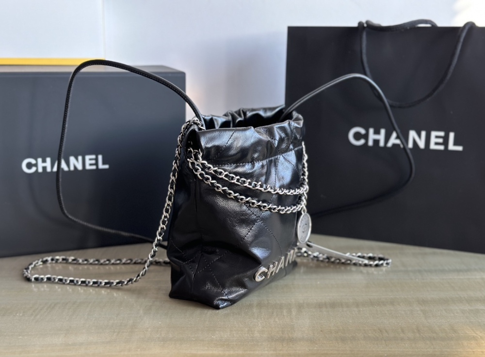 Chanel mini 22bag tote Mirror Boutique