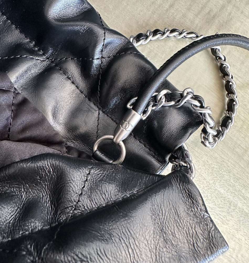 Chanel mini 22bag tote Mirror Boutique