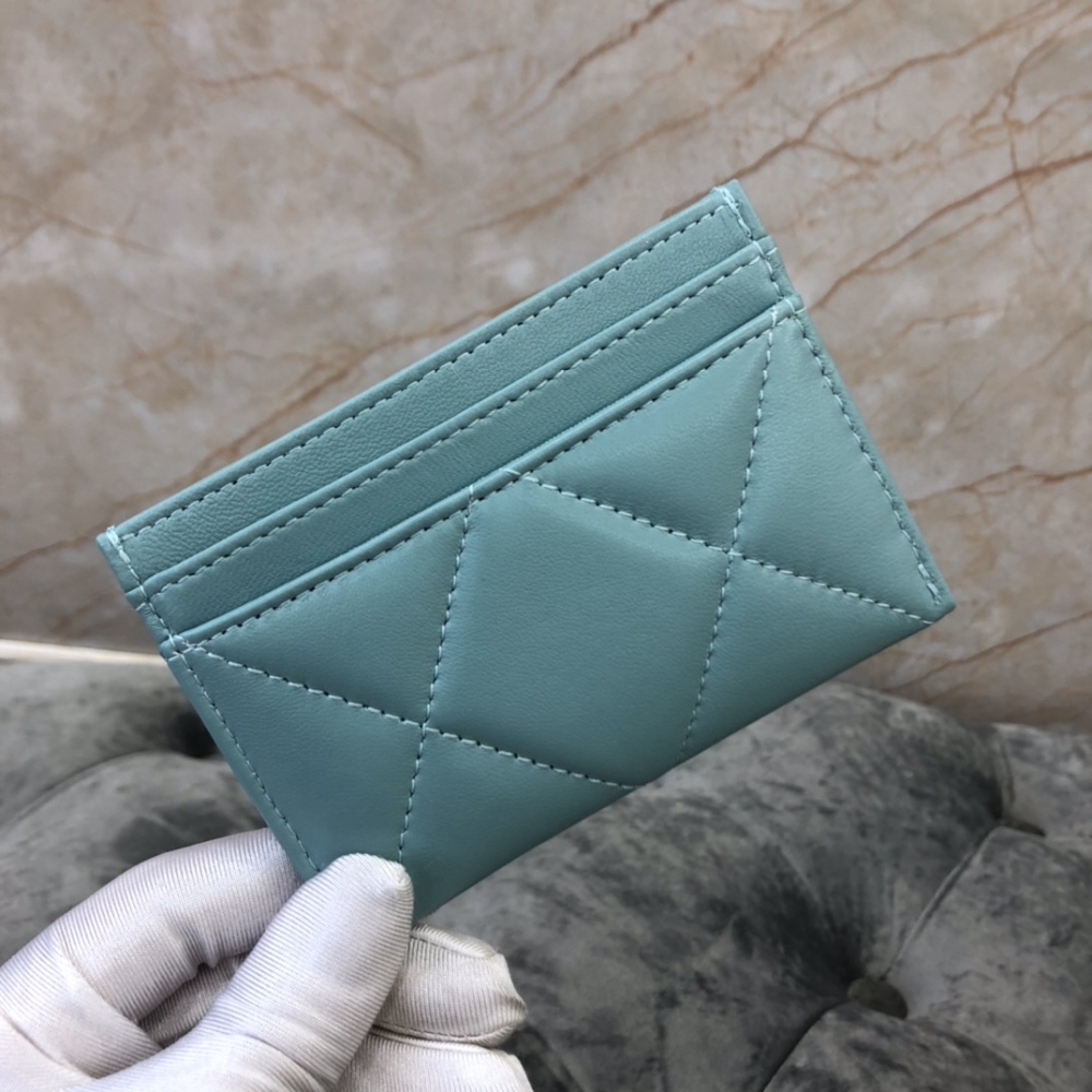 Chanel wallet Mirror Boutique