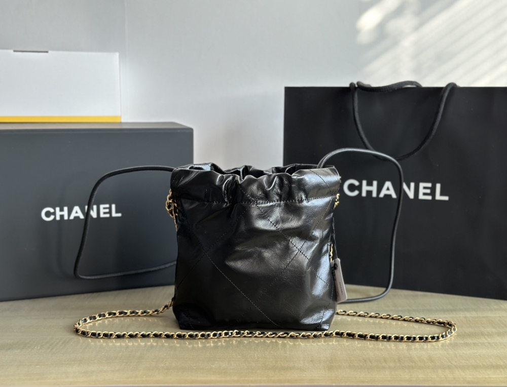 Chanel mini 22bag tote Mirror Boutique