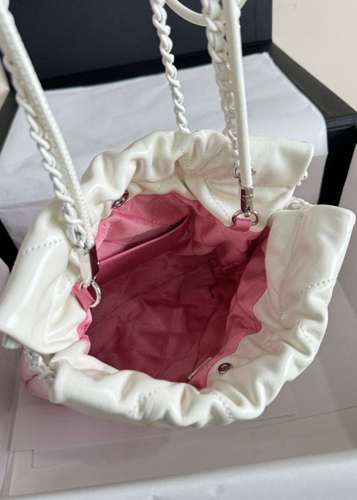 Chanel mini 22bag tote Mirror Boutique