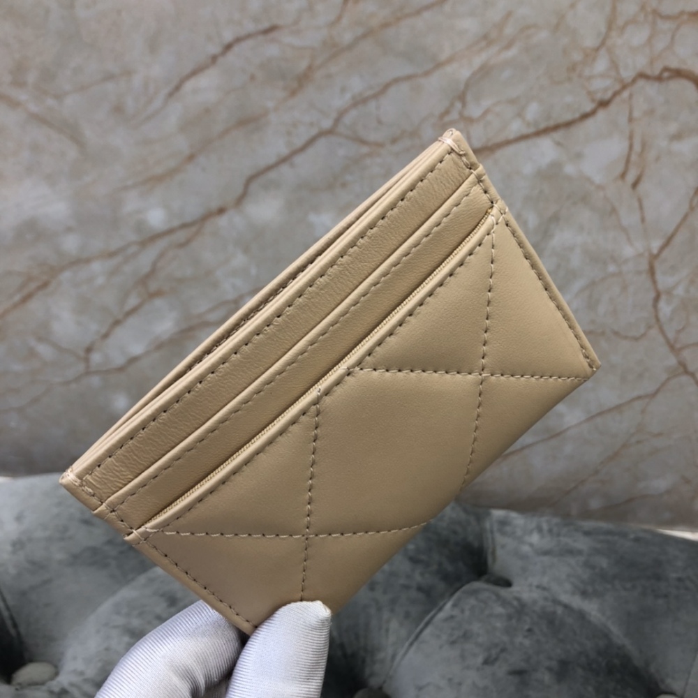 Chanel wallet Mirror Boutique