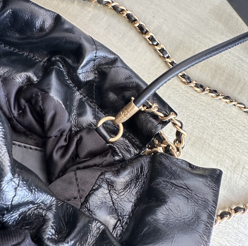 Chanel mini 22bag tote Mirror Boutique