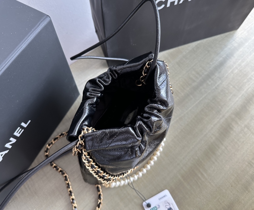 Chanel mini 22bag tote Mirror Boutique