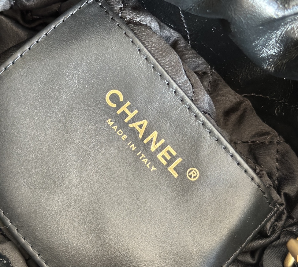 Chanel mini 22bag tote Mirror Boutique
