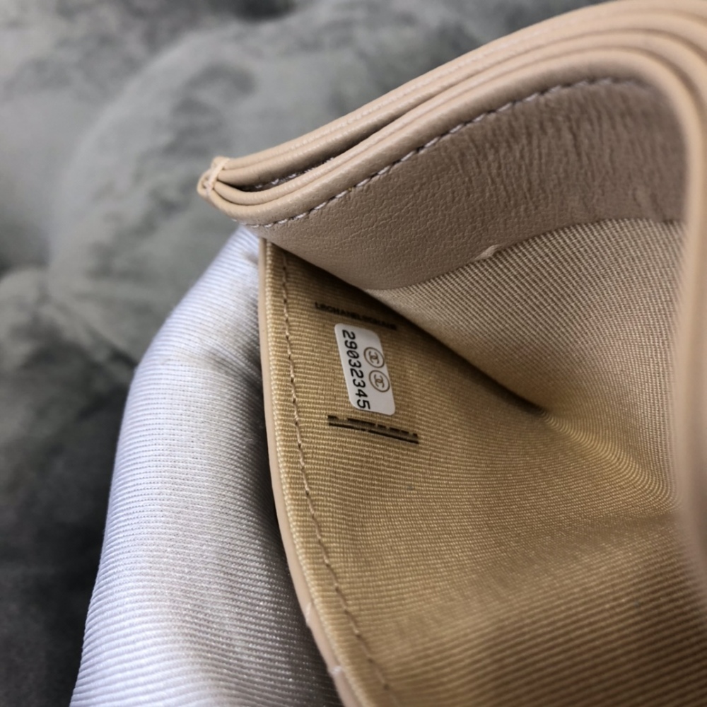 Chanel wallet Mirror Boutique