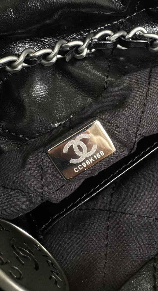 Chanel mini 22bag tote Mirror Boutique