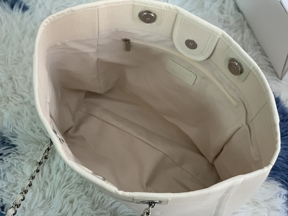 Chanel beach tote AS67001 Mirror Boutique