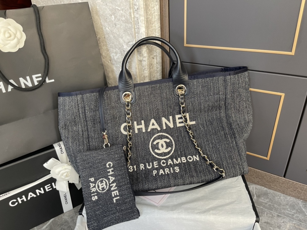 Chanel beach tote AS66941 Mirror Boutique