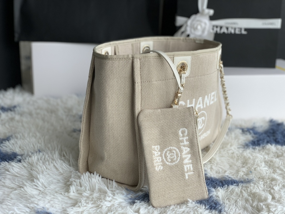 Chanel beach tote AS67001 Mirror Boutique