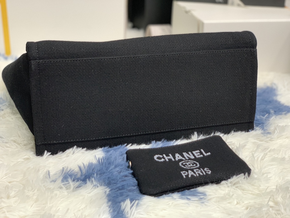 Chanel beach tote AS66941 Mirror Boutique