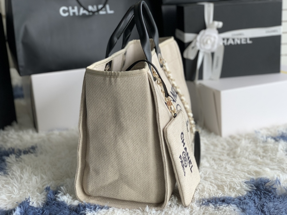 Chanel beach tote AS66941 Mirror Boutique