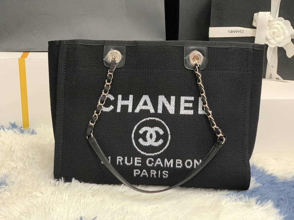 Chanel beach tote AS67001 Mirror Boutique