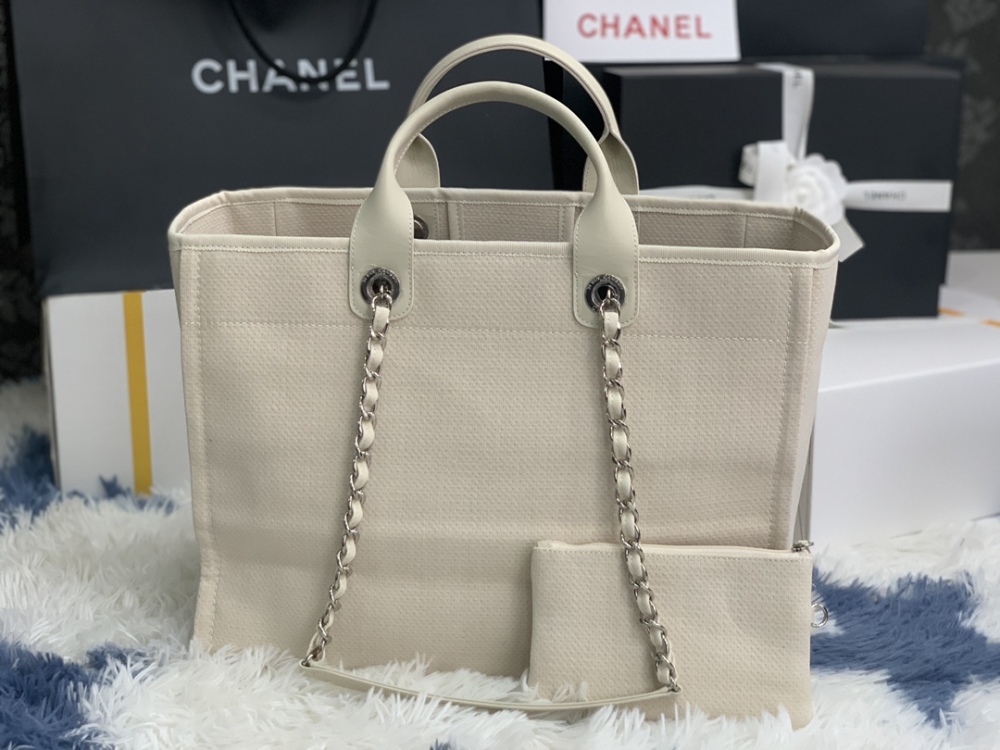Chanel beach tote AS66941 Mirror Boutique