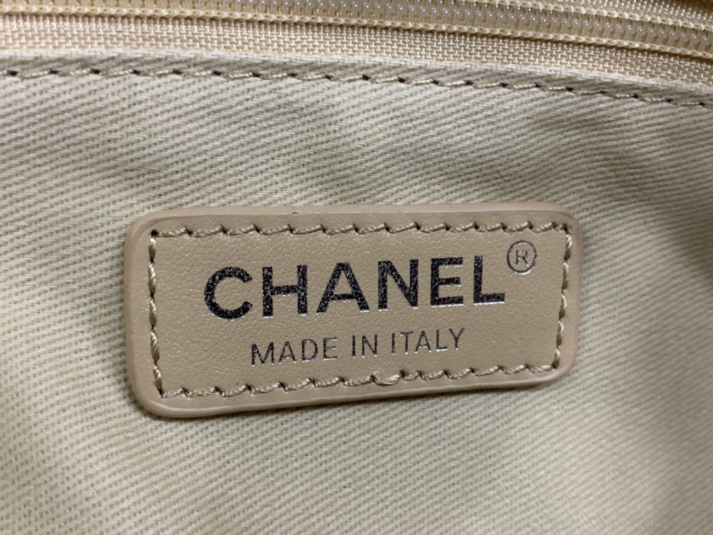 Chanel beach tote AS66941 Mirror Boutique