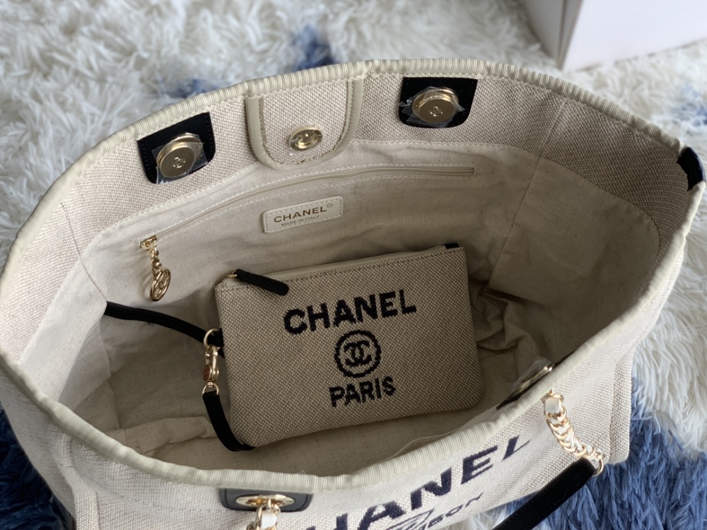 Chanel beach tote AS67001 Mirror Boutique