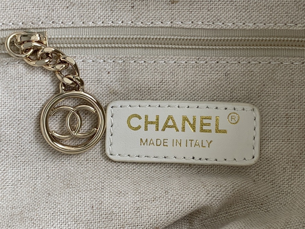 Chanel beach tote AS67001 Mirror Boutique