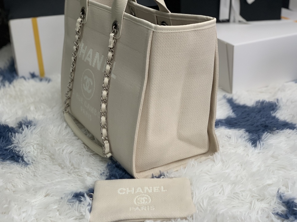 Chanel beach tote AS66941 Mirror Boutique