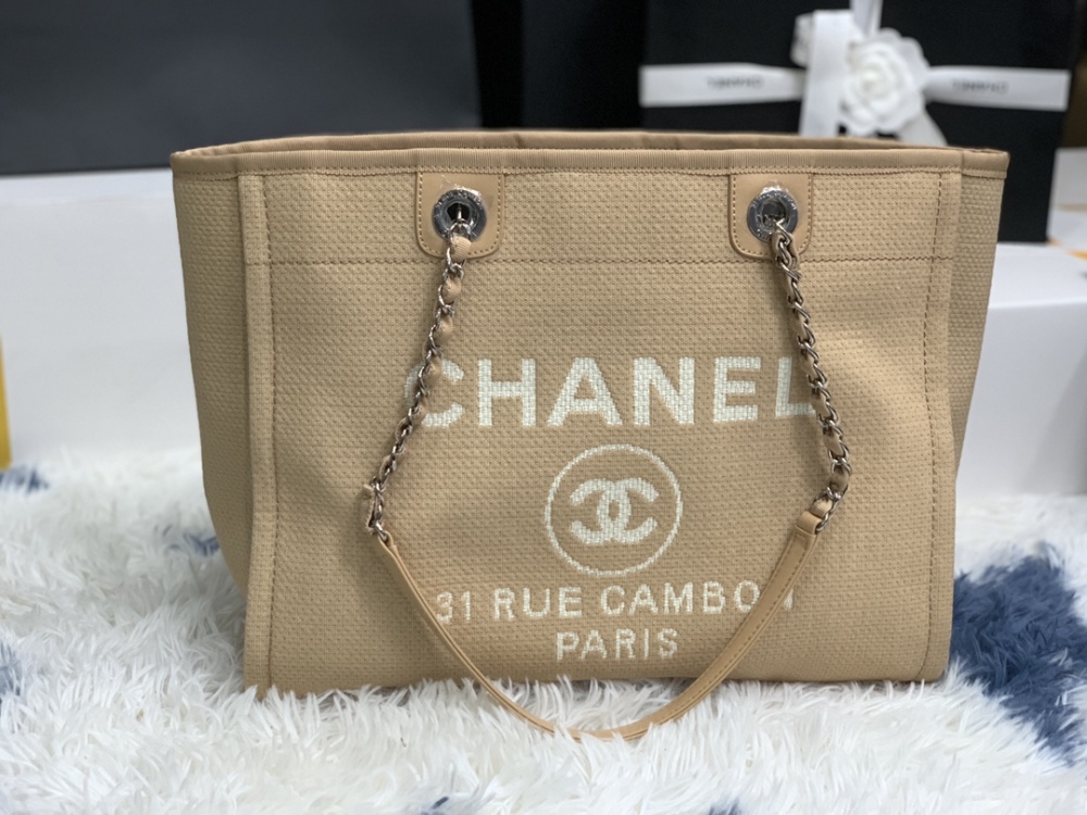Chanel beach tote AS67001 Mirror Boutique