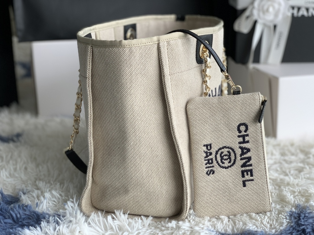 Chanel beach tote AS67001 Mirror Boutique
