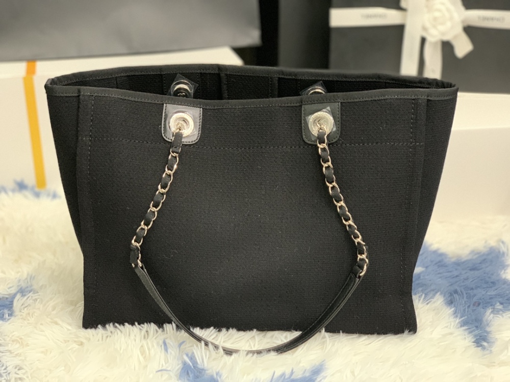 Chanel beach tote AS67001 Mirror Boutique