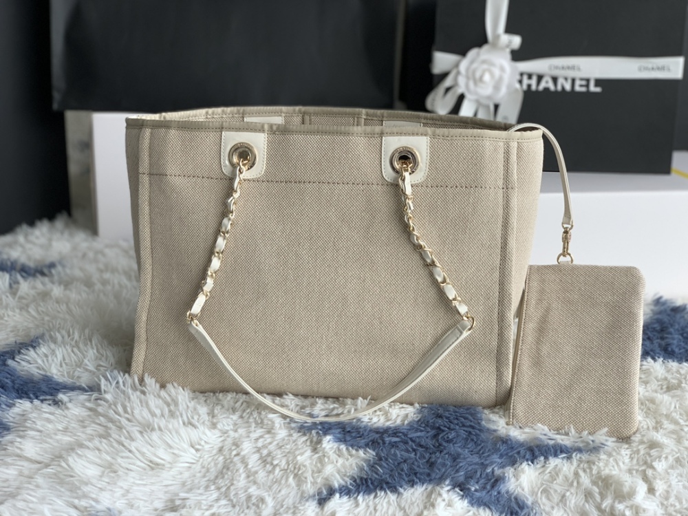 Chanel beach tote AS67001 Mirror Boutique
