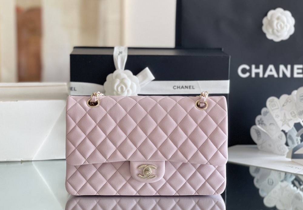 Chanel 𝘾𝙡𝙖𝙨𝙨𝙞𝙘 𝙁𝙡𝙖𝙥 bag MM 25cm Mirror Boutique