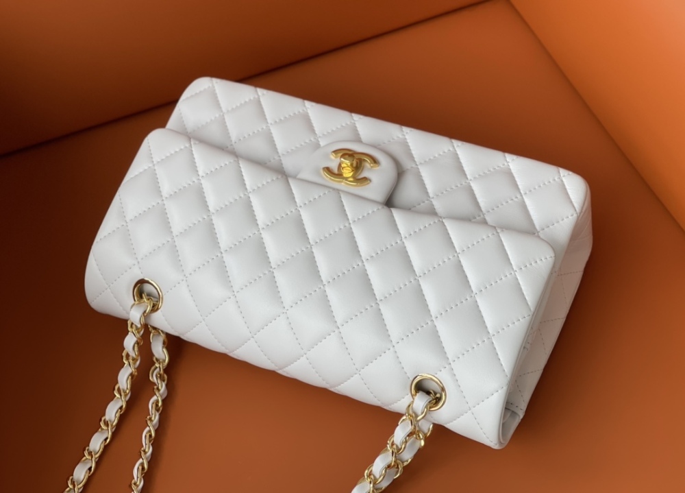 Chanel 𝘾𝙡𝙖𝙨𝙨𝙞𝙘 𝙁𝙡𝙖𝙥 CF bag MM 25cm Mirror Boutique