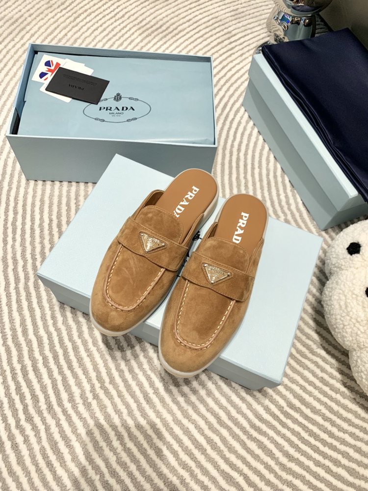 Prada slippers flat 2023
