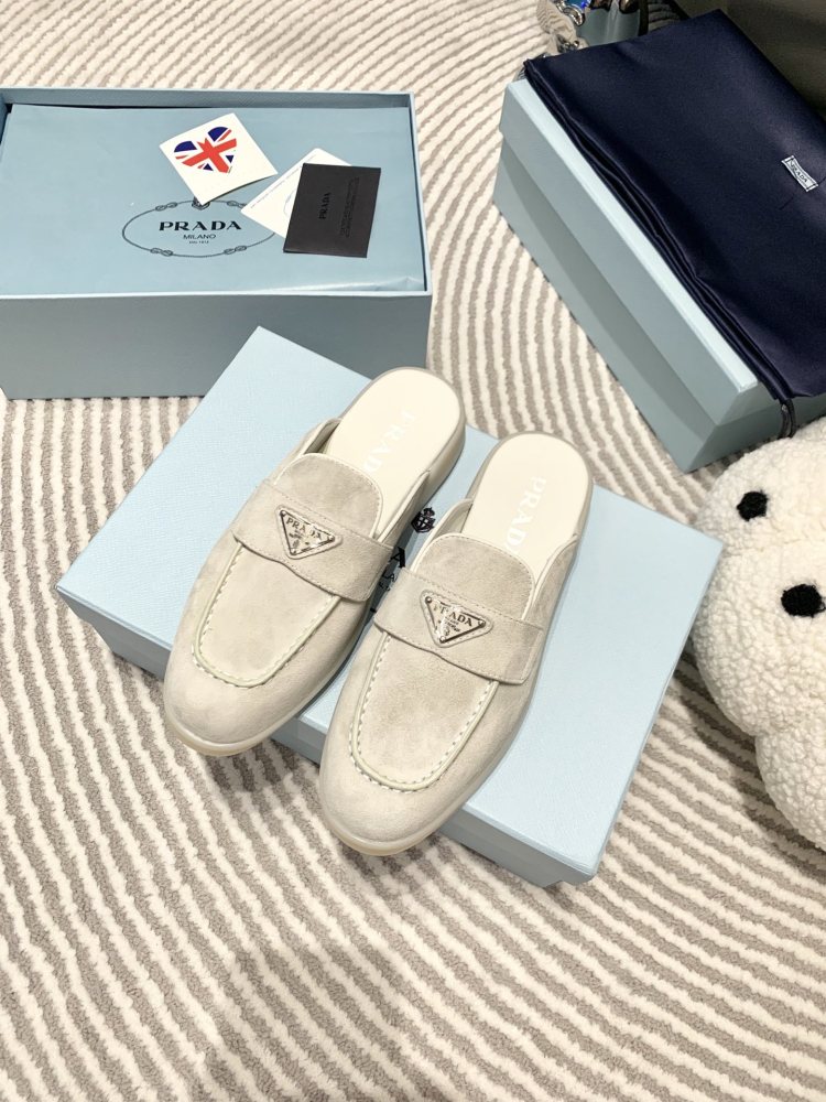 Prada slippers flat 2023