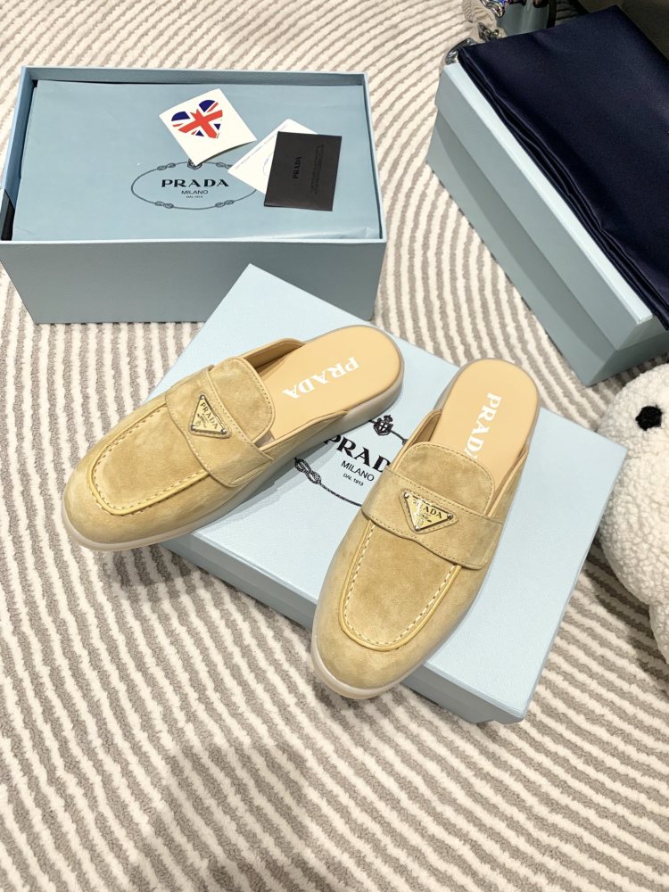 Prada slippers flat 2023