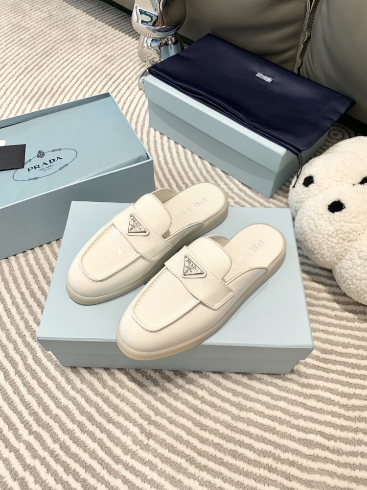 Prada slippers flat 2023