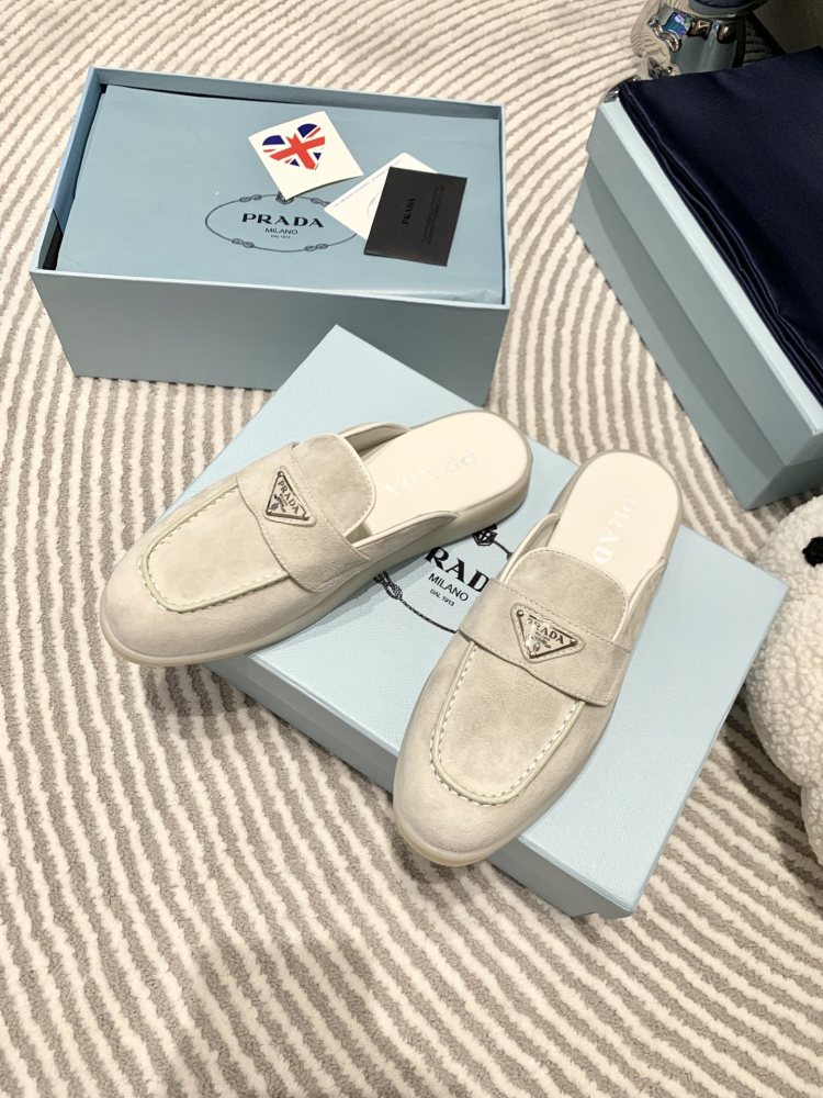 Prada slippers flat 2023