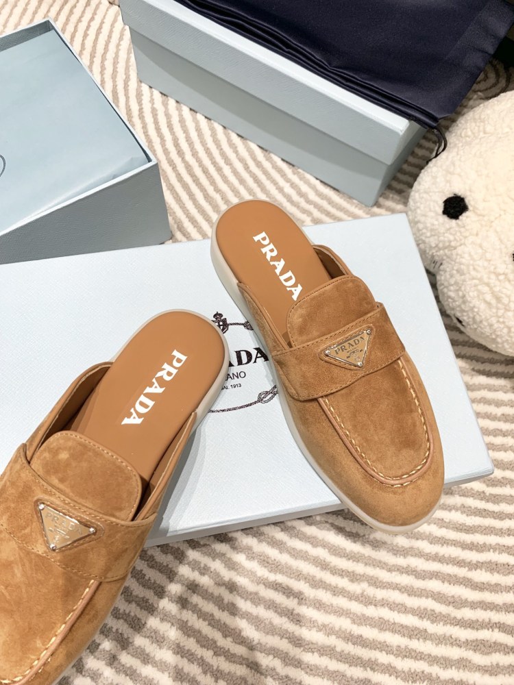 Prada slippers flat 2023